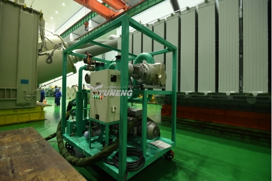 Transformer vacuum pump oil replenishment